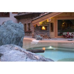 Ingresso al centro benessere dell'Eco Wellness Hotel Notre Maison**** di Cogne