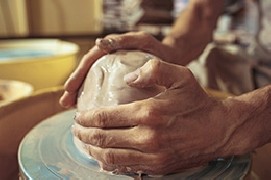 Arti e mestieri: artigianato, workshop e cucina da vivere